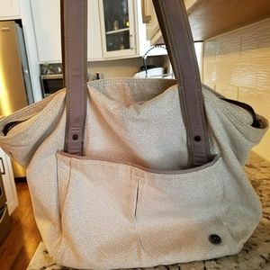 Lululemon tote